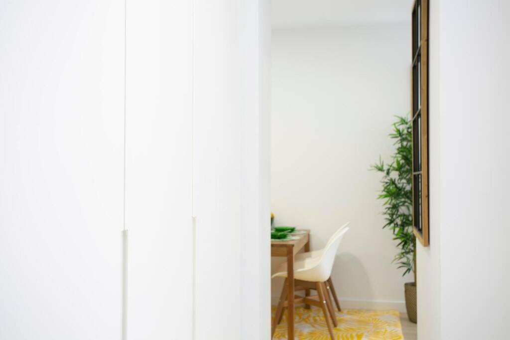 Elegante Apartamento Cerca De La Playa Valencia Exterior photo